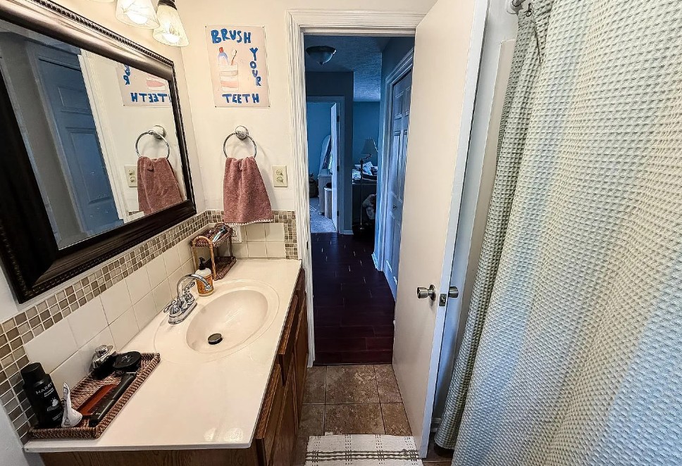 Unit A Bathroom